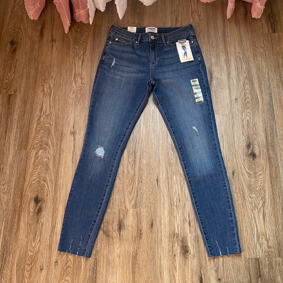 Denizen from Levi's Denim - Denizen by Levi’s Mid Rise Skinny Jeans